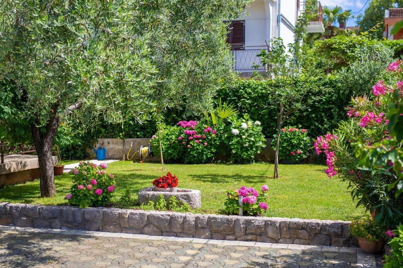 Apartments Jele Malinska Extérieur photo